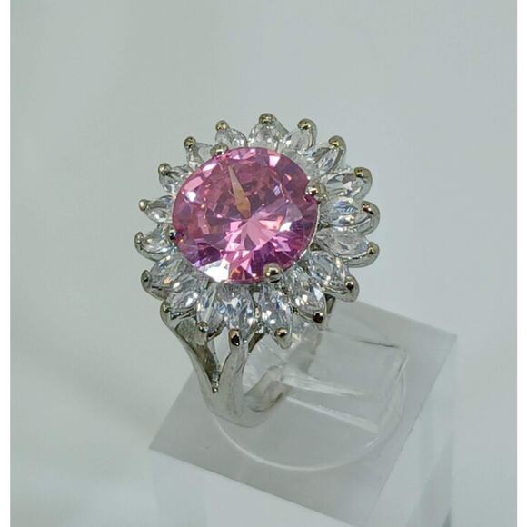 Vintage Ring Size 7.5 Silver Tone White Gold GP Pink CZ Cluster Cocktail NOS - Picture 3 of 10
